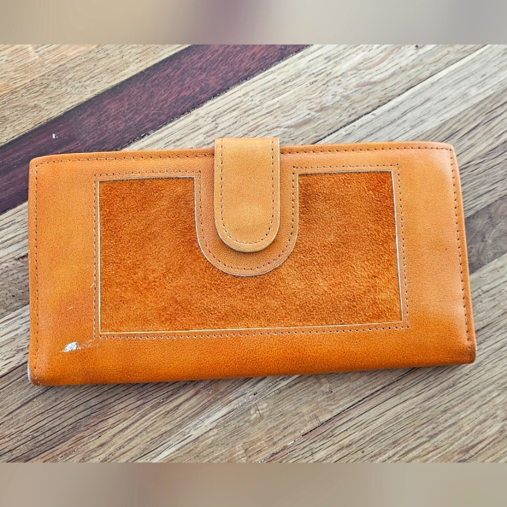 Vintage Amity Cowhide Wallet